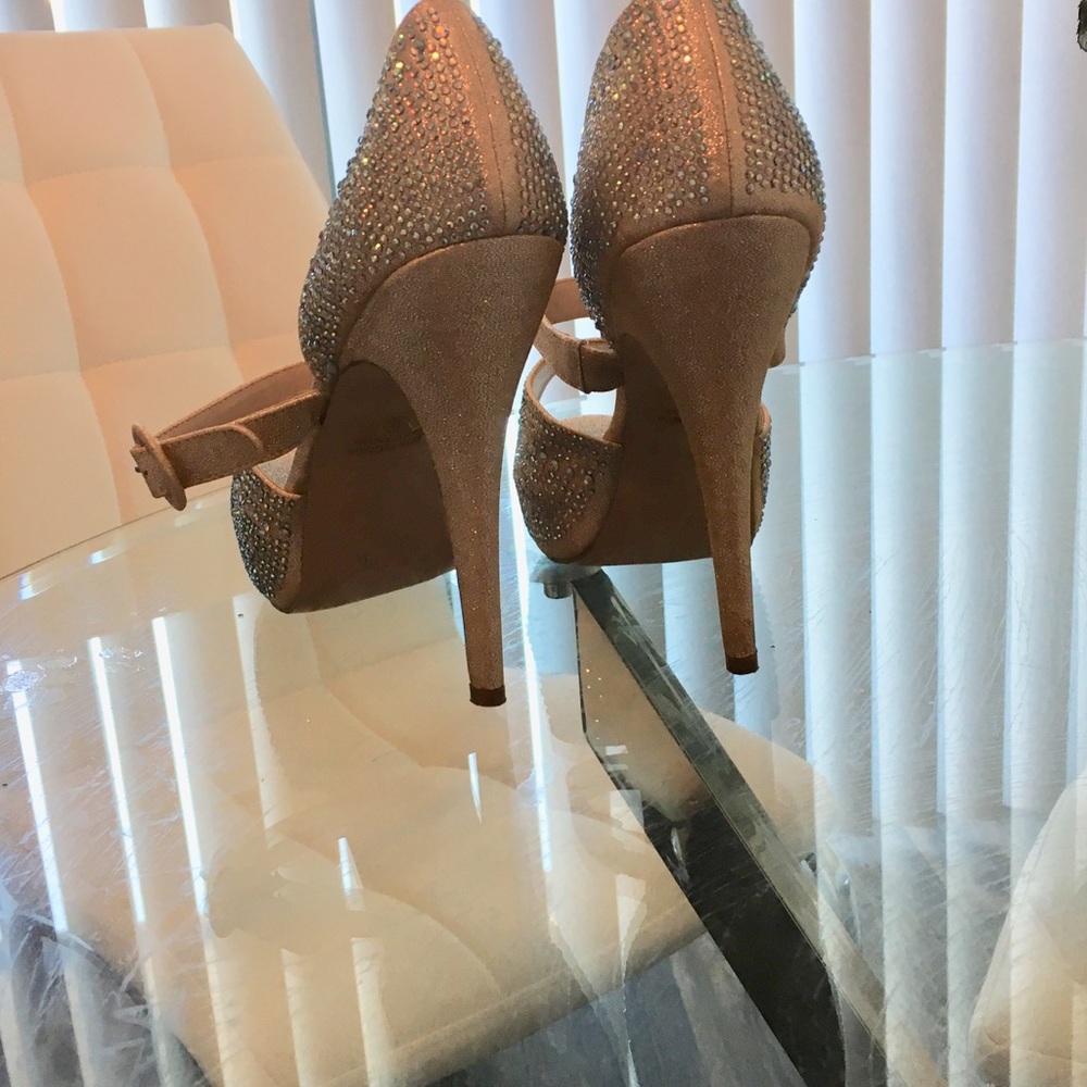 Happy shoes